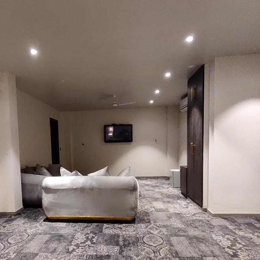 The Saga Hotel نيودلهي المظهر الخارجي الصورة